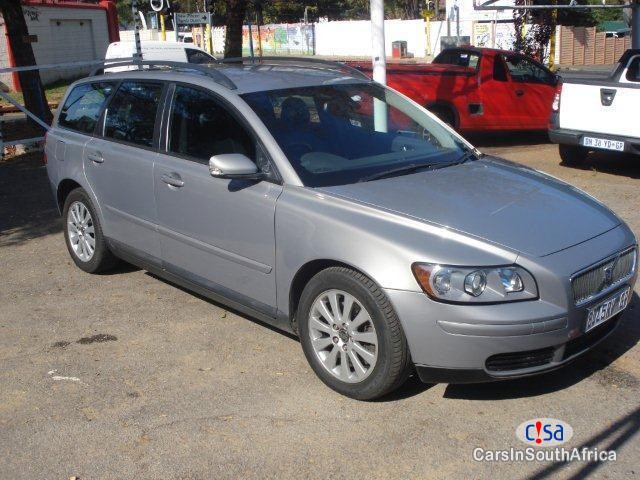 Volvo V50 2.4i Manual 2005 - image 2