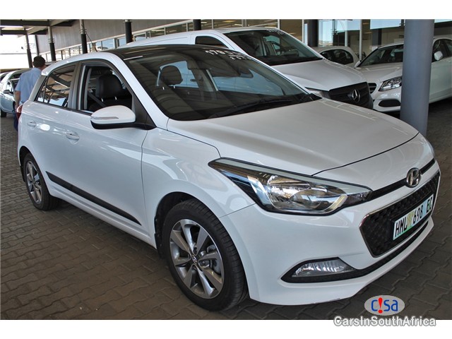 Hyundai i20 1.4 Fluid Manual 2015