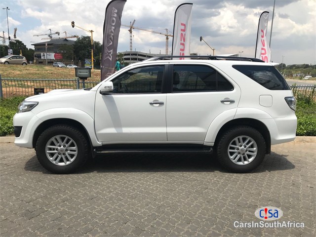 Toyota Fortuner 2.5D-4D Automatic 2013 in Gauteng