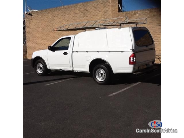 Isuzu KB Series KB 250 D Fleetside Manual 2011 - image 3