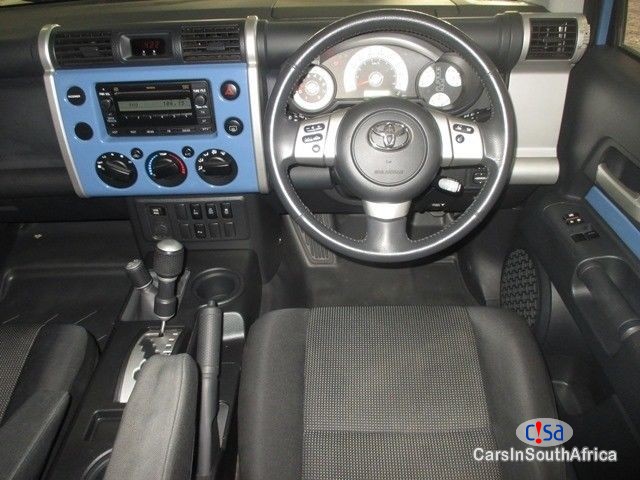 Toyota Land Cruiser FJ 4.0 V6 CRUISER Automatic 2014 in Gauteng