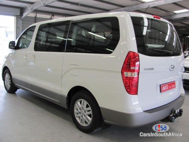 Hyundai H-1 2.5 VGTi 9-SEATER BUS Automatic 2017 - image 3