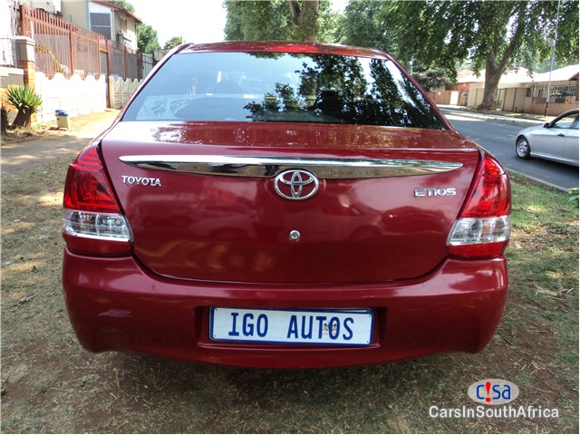 Toyota Etios 1.5 Xs Manual 2013 - image 3