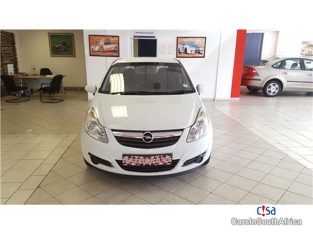 Opel Corsa 1.4 Essentia Manual 2010 in Western Cape
