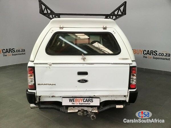Ford Bantam 1.6I Manual 2010 - image 3