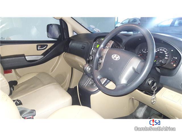 Hyundai H-1 2.5 Wagon VGT Automatic 2012 in South Africa
