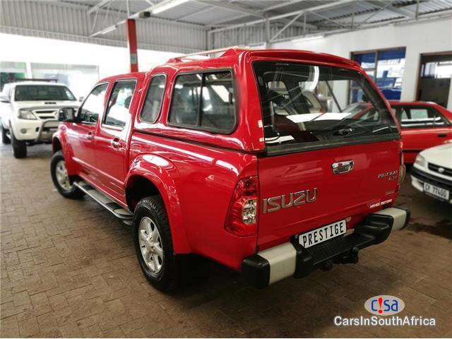 Isuzu KB300 TDi LX Manual 2008 in South Africa