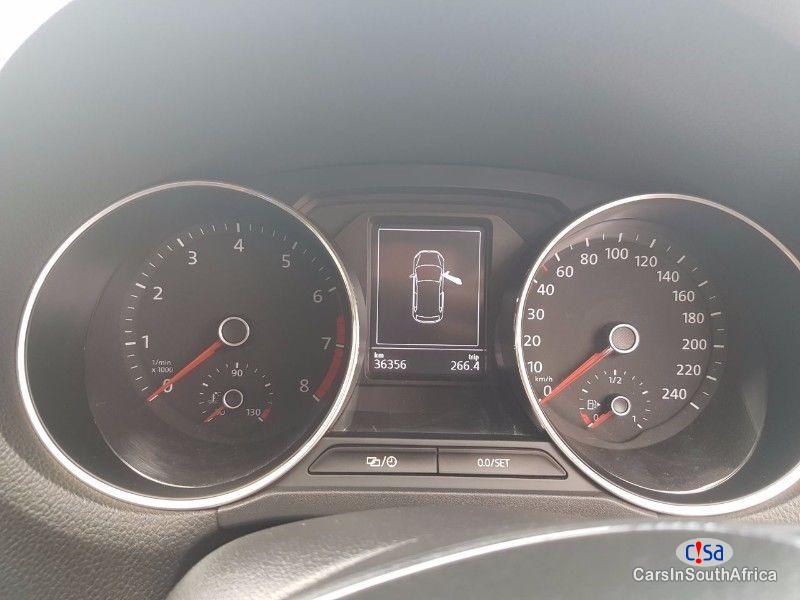 Volkswagen Polo HIGHLINE 1.2TSI Manual 2015 in South Africa