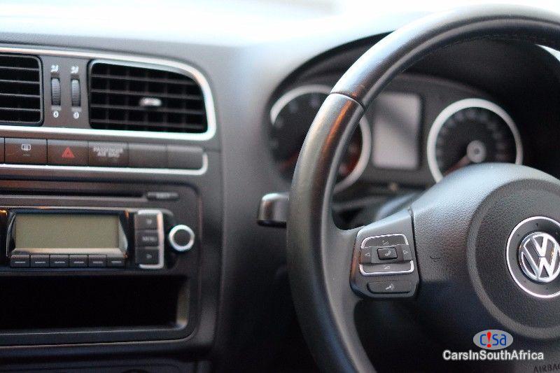 Volkswagen Polo 1.6 Comfortline Manual 2011 - image 4