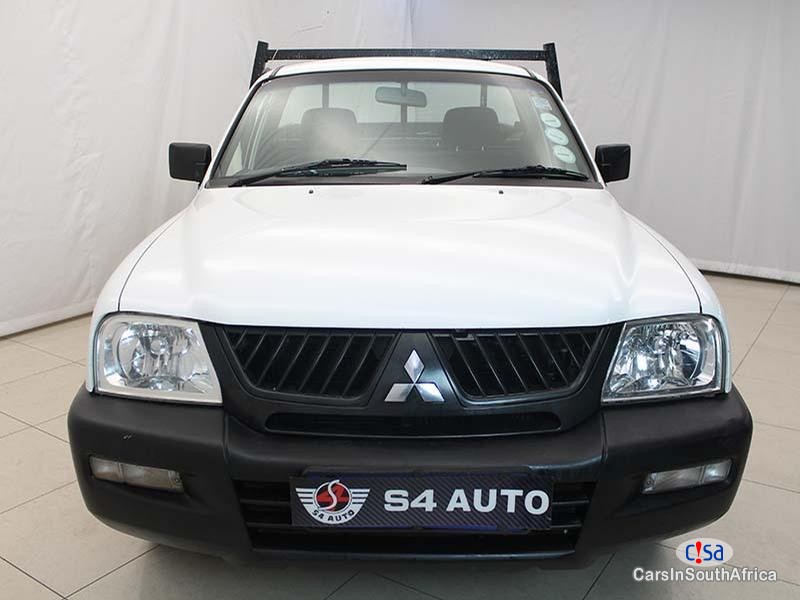 Mitsubishi Colt 2000i Lwb Hi-Line Manual 2007 in South Africa