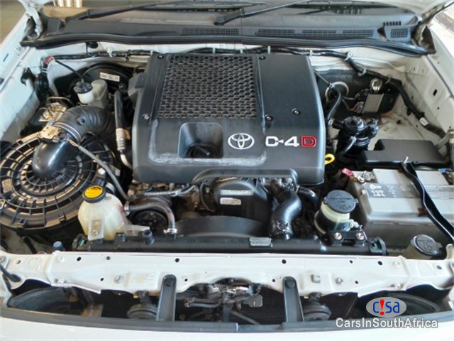 Toyota Hilux 3.0 D-4D Raised Body Manual 2005 - image 4