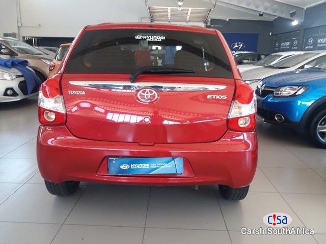 Toyota Etios 1.5 Xi Manual 2016 - image 4