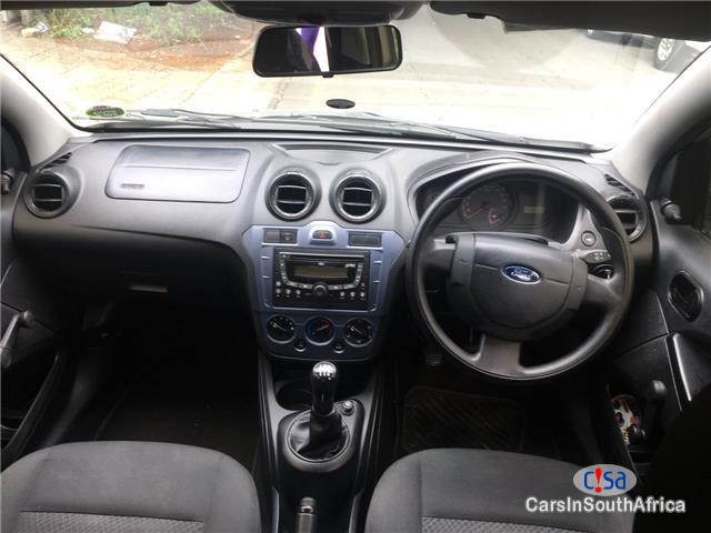 Ford Figo 1.4 Ambient Manual 2012 - image 4
