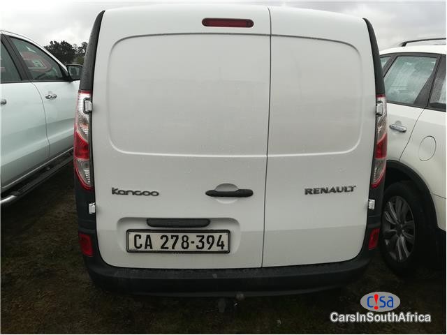 Renault Kangoo Express 1.6 Manual 2016 in South Africa