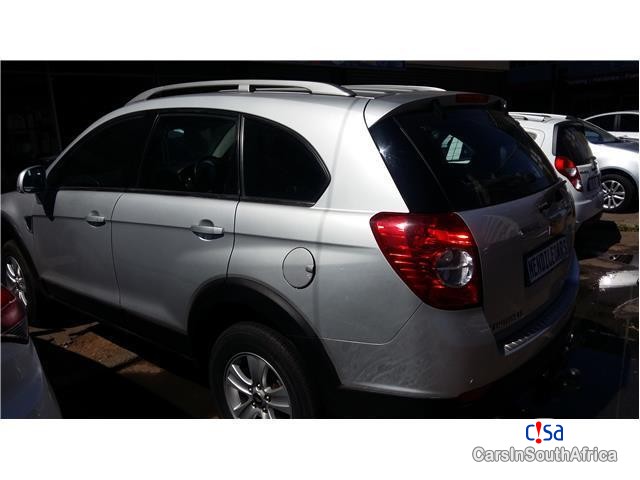 Chevrolet Captiva 2.2D LT FWD Manual 2011 in South Africa