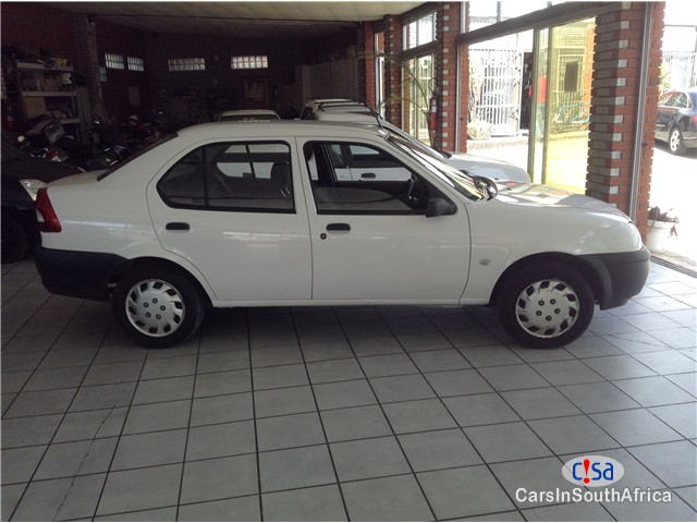 Ford Ikon 1.6i Manual 2005 in South Africa