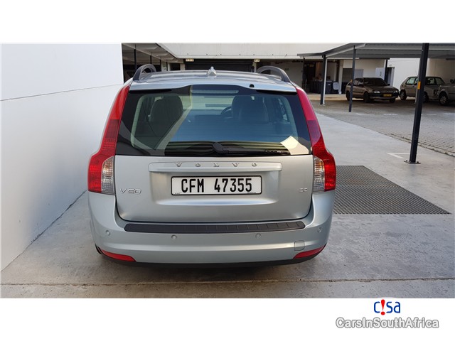 Volvo V50 2.0 Powershift Automatic 2009 in South Africa