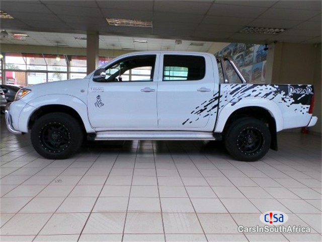 Picture of Toyota Hilux 3.0 D-4D Raised Body Manual 2005 in Gauteng
