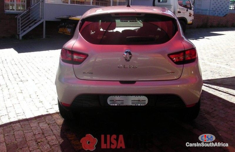 Picture of Renault Clio IV 900T Exppression Manual 2017 in Gauteng