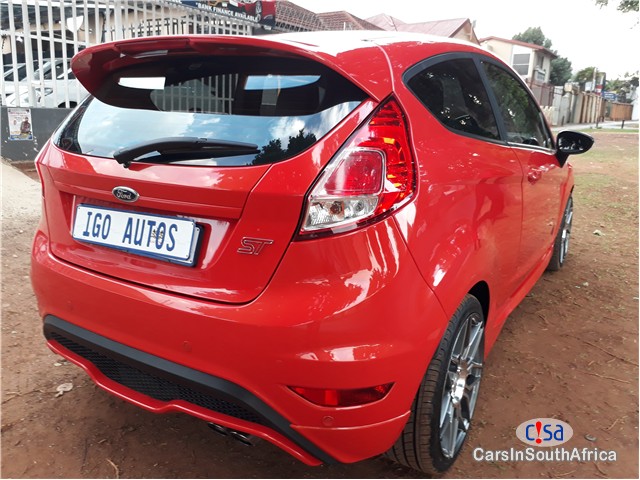 Ford Fiesta ST 1.6 EcoBoost Manual 2017 - image 5
