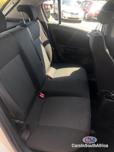 Opel Corsa 1.4 Essentia Manual 2012 - image 5