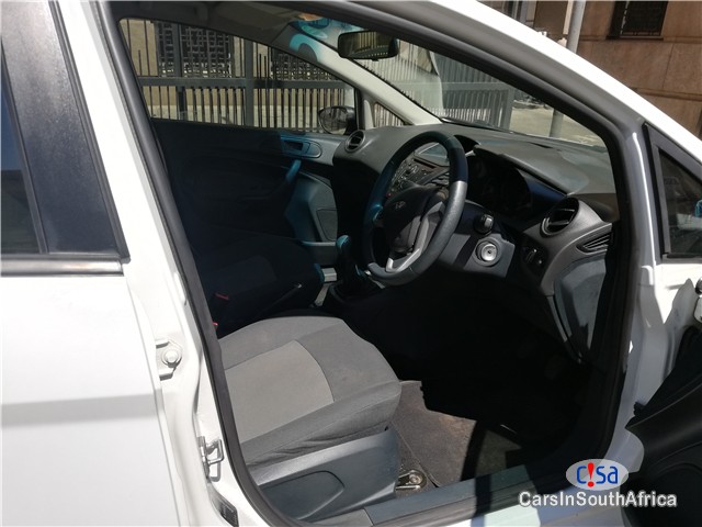 Ford Fiesta 1.4 Ambiente Manual 2012 - image 5