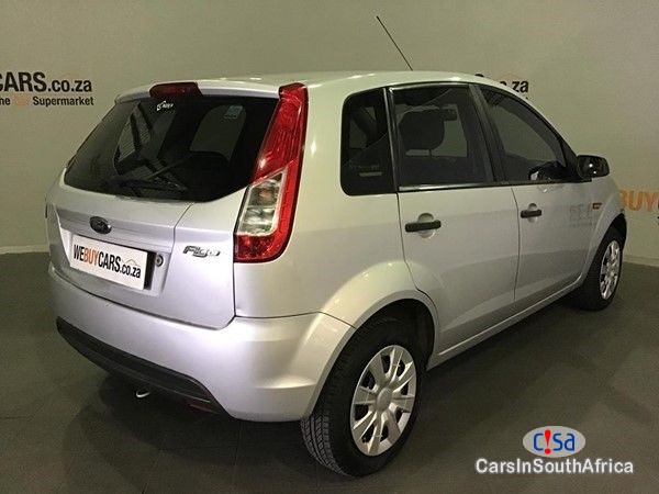 Ford Figo 1.4 Ambiente Manual 2012 - image 5