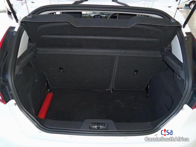 Ford Fiesta 1.4 Ambiente Manual 2016 - image 6