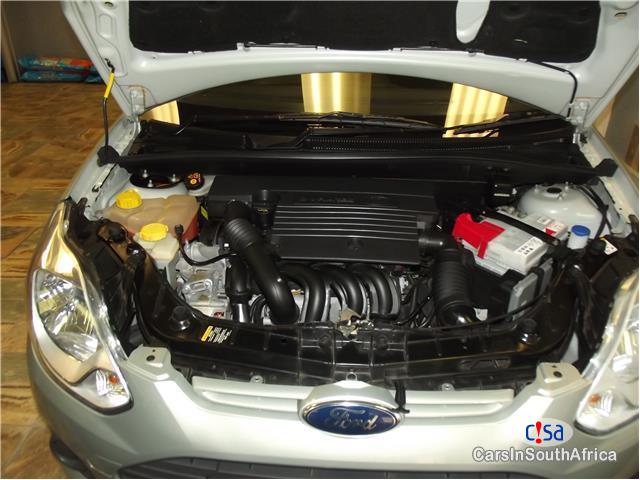 Ford Figo 1.4 Ambiente Manual 2014 - image 6