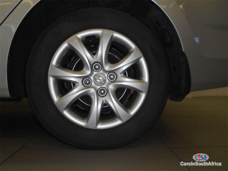 Hyundai Accent 1.6 GL Manual 2013 - image 6
