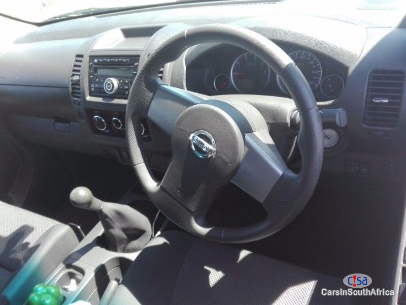 Nissan Navara Manual 2016 - image 6