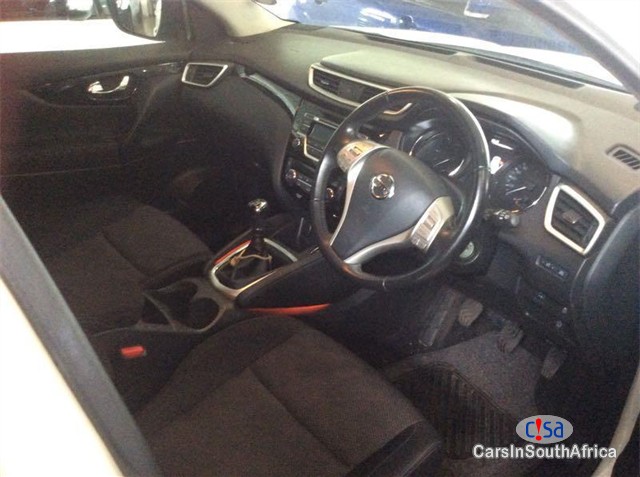 Nissan Qashqai 1.5 DCi ACENTA Manual 2015 - image 6