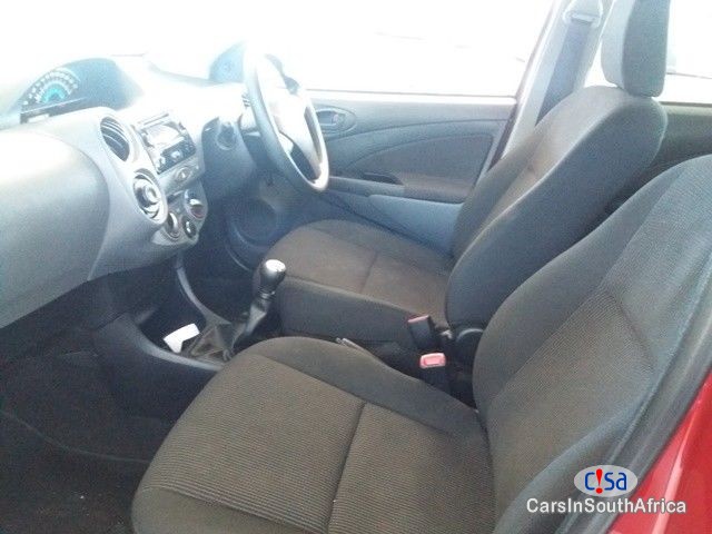 Toyota Etios 1.5 Xi Manual 2016 - image 6