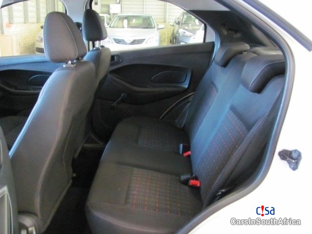 Ford Figo 1.5 AMBIENTE Manual 2017 - image 6