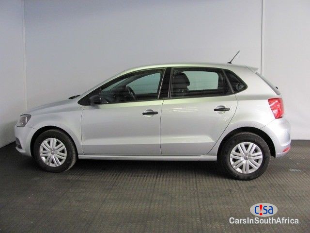 Volkswagen Polo 1.2 TSI TRENDLINE Manual 2017 - image 6