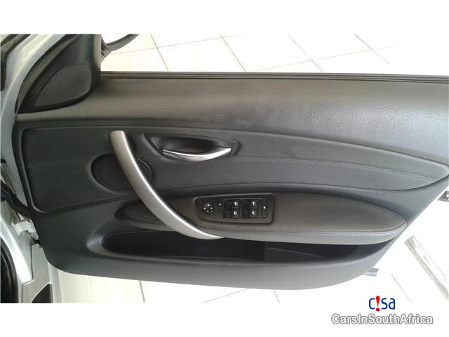 Picture of BMW 1-Series 118i 5-door Facelift Manual 2011 in South Africa