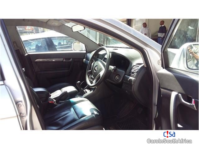 Picture of Chevrolet Captiva 2.2D LT FWD Manual 2011 in South Africa