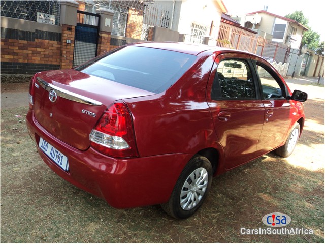 Toyota Etios 1.5 Xs Manual 2013 - image 6