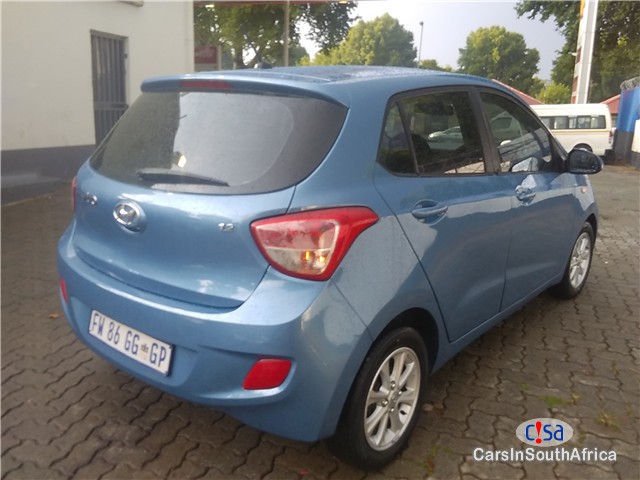 Picture of Hyundai i10 1.2 Fluid Manual 2015 in South Africa
