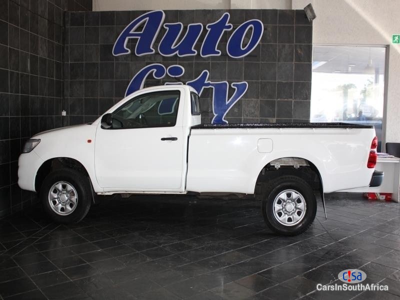 Picture of Toyota Hilux 2.5 D-4D R/body Srx Manual 2015 in South Africa