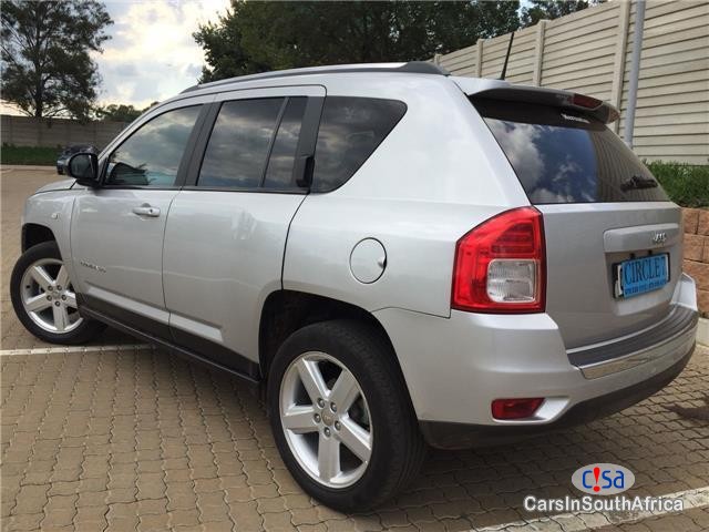 Jeep Compass 2.0 A/T Automatic 2012 in Gauteng - image