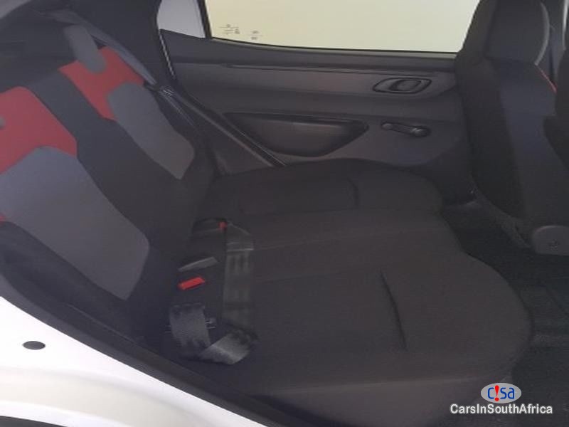 Renault Kwid 1.0 Dynamique Manual 2017 - image 7