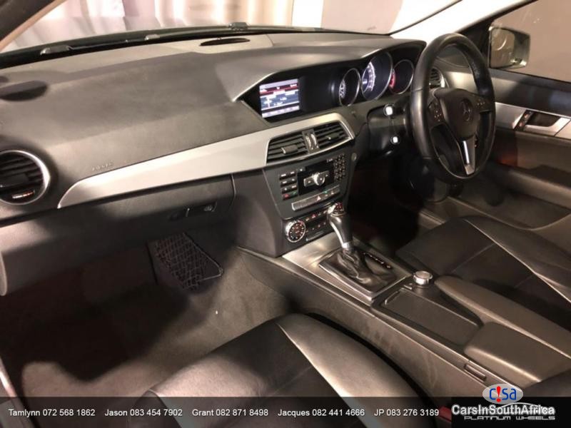 Mercedes Benz C-Class C200 BE AVANTGARDE Automatic 2013 in Gauteng - image