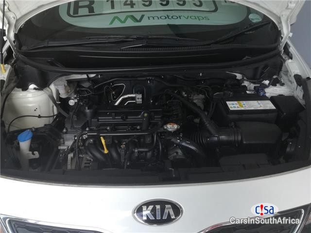 Kia Rio Manual 2013 in Western Cape - image