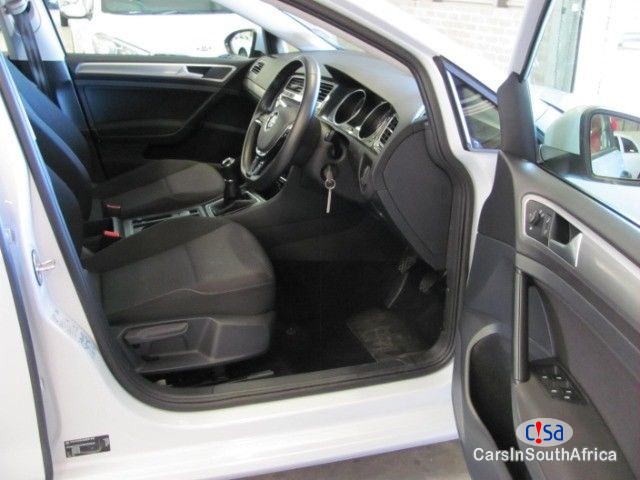Volkswagen Golf VII MY17 1.0 TSI BMT TRENDLINE Manual 2017 in Western Cape - image