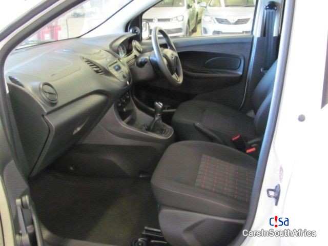 Ford Figo 1.5 AMBIENTE Manual 2017 - image 7