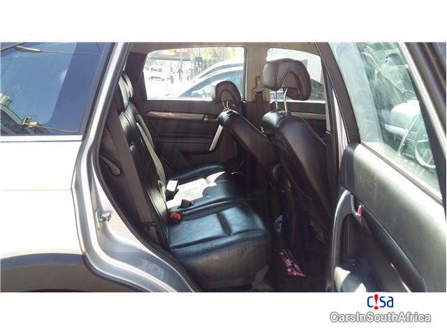 Chevrolet Captiva 2.2D LT FWD Manual 2011 in Gauteng - image