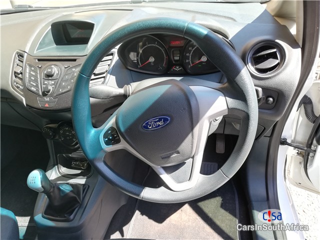 Ford Fiesta 1.4 Ambiente Manual 2012 - image 7