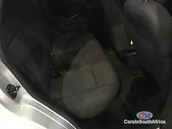 Ford Figo 1.4 Ambiente Manual 2012 - image 7