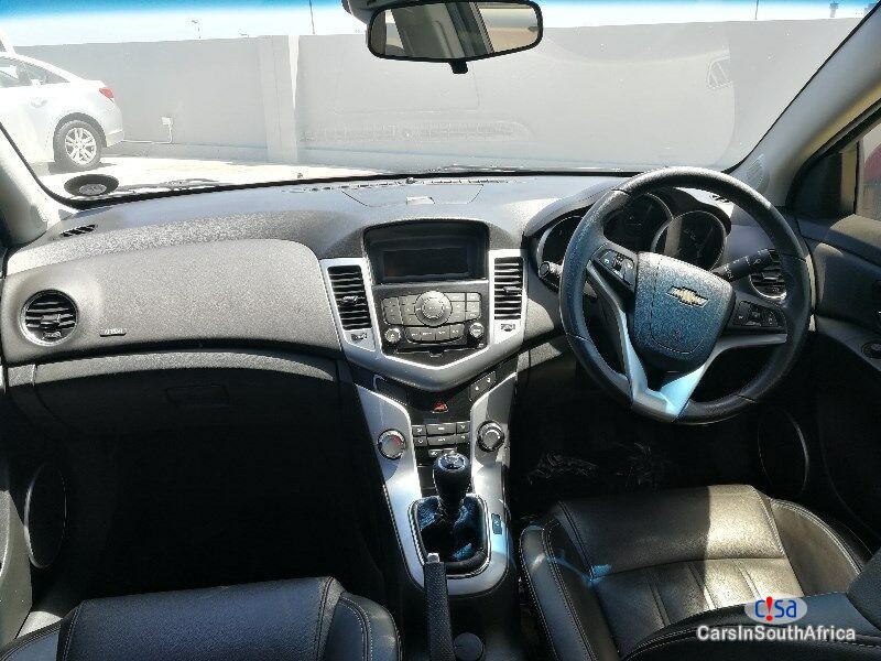 Chevrolet Cruze 1.6LS Manual 2014 - image 7
